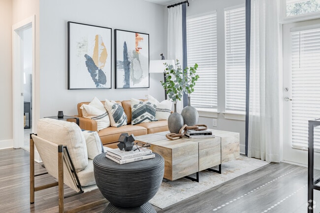2BR, 2BA - 1,074SF