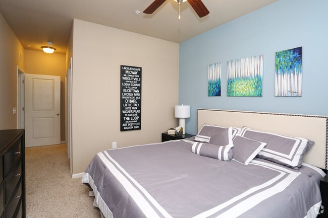 2BR, 2BA - Bedroom