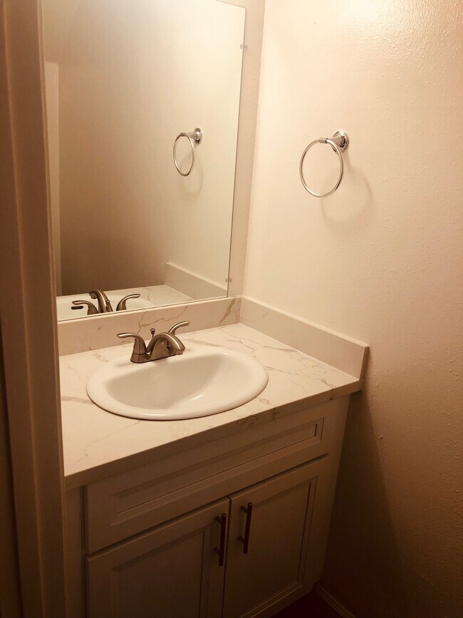 Photo - 3040 Sunset Ave Unidad 8