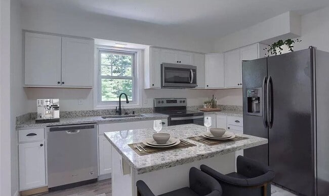 Photo - 1140 Loop Dr