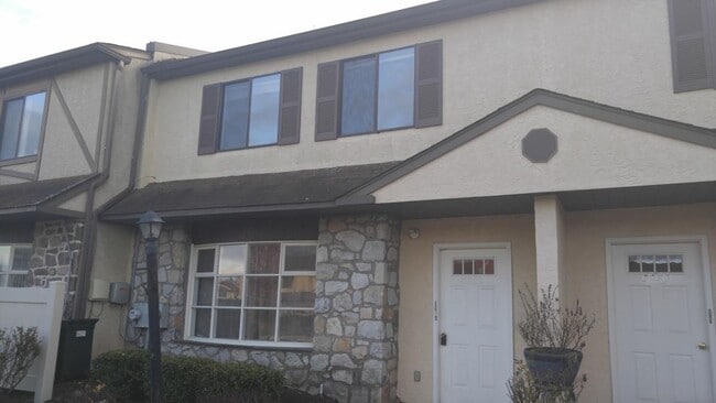 Photo - 2047 Jason Dr Unit A