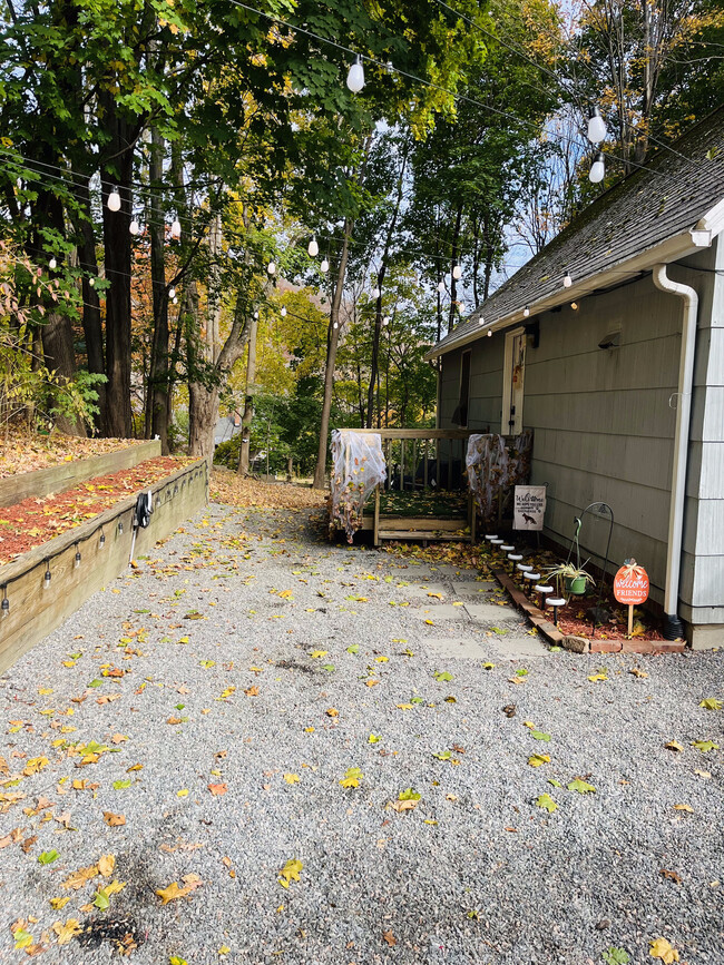 Front door / front yard - 14 Mountain Ave House Unit 16