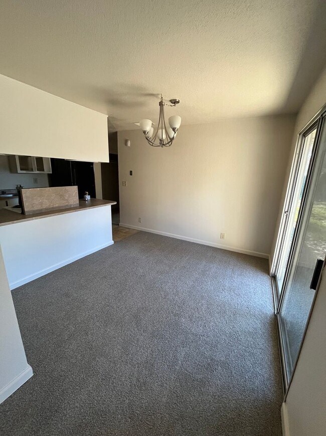 Photo - La Vida 305-307 Unidad 305