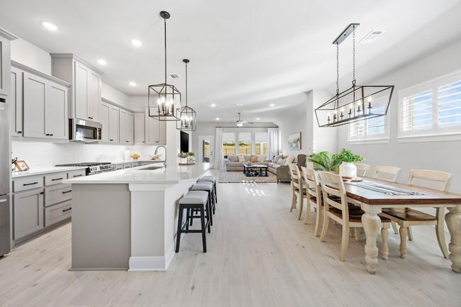 Photo - 2102 Clearwater Way