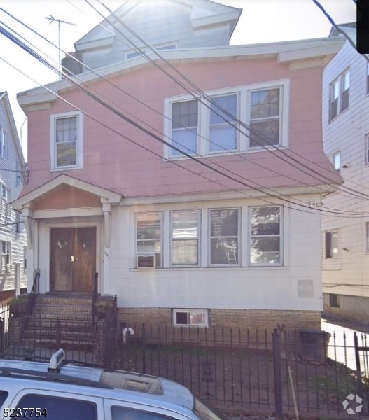 Building Photo - 424 Beardsley Ave Rental