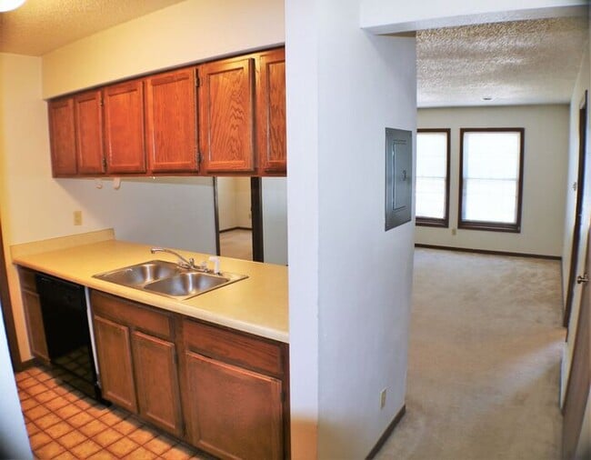 Photo - $1,195 | 2 Bedroom, 2 Bathroom Apartment |...