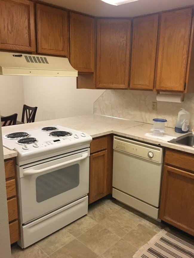 Photo - 747 N 200 E Townhome