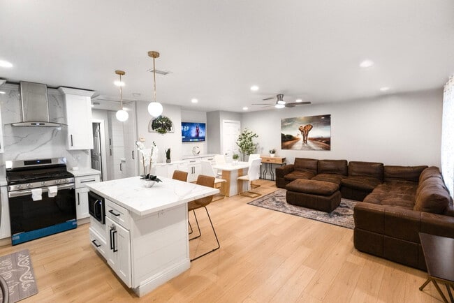 Building Photo - 8354 Adams St Unit ID1471799P