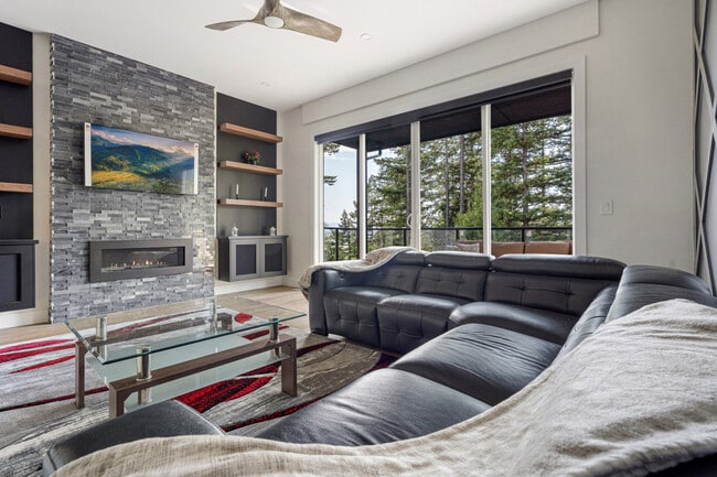 Building Photo - 1485 Highlands Blvd Unit ID1051944P