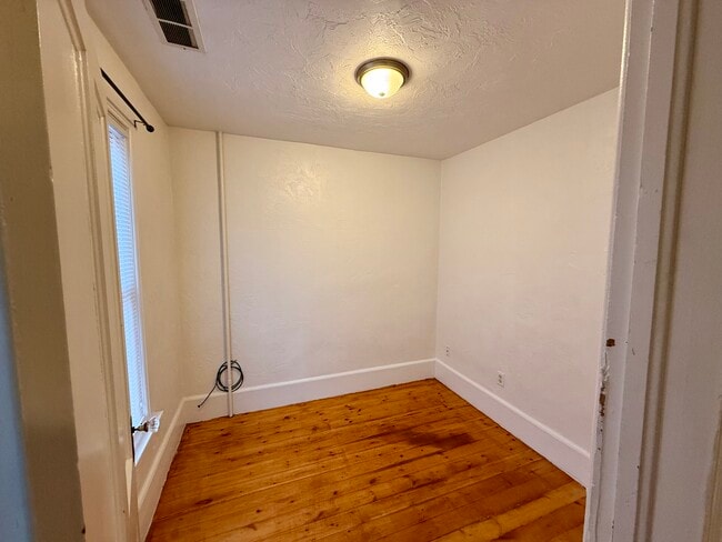 Photo - 1413 N 11th St Unidad A