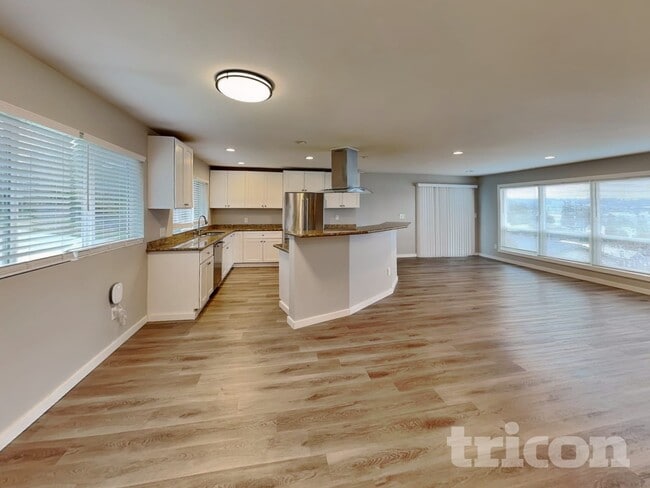 Photo - 8918 Erie Ave NW