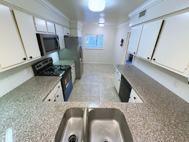 Photo - 2210 Dorrington St Unit 201