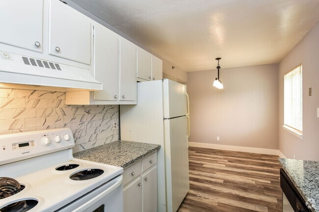 Building Photo - 641 Powder Springs St Unit 4 Rental