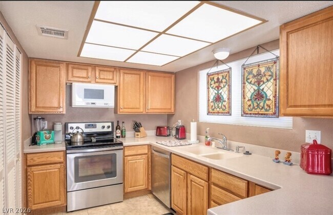 4674 Monterey Cir Unit 1