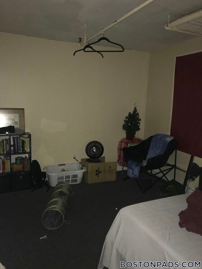 Photo - 19 Peterborough St Unit A