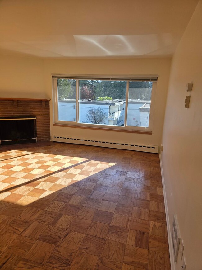 Photo - Jenola Court Unidad Jenola