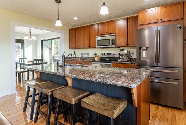 Photo - 9 W Haven Ln