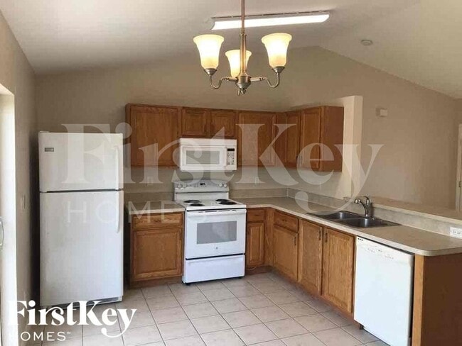 Photo - 3600-3619 19th St SW