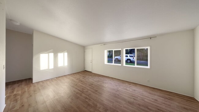 Photo - 3 Bed 2 Bath - Pet Friendly - NAS Whidbey