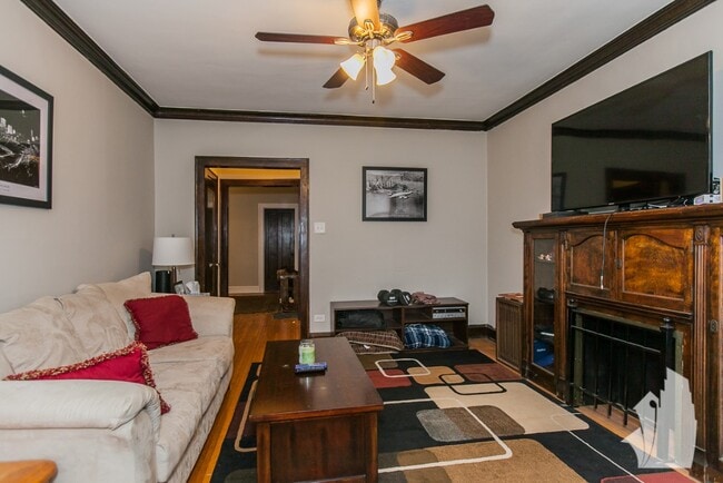 3511 N Damen Ave Unit 1