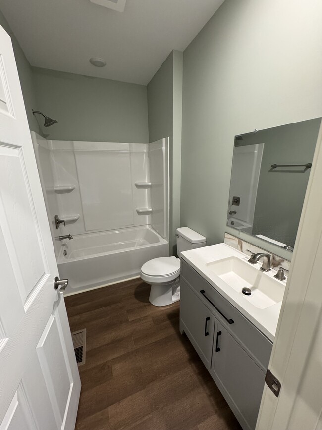 Photo - 260 Cedar St Unit A