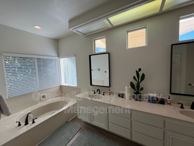 Photo - 79175 Latigo Cir