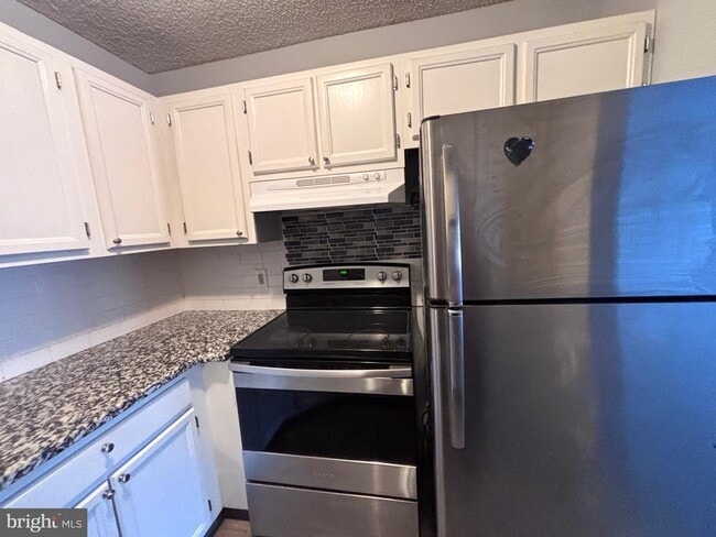 Photo - 4810B Aberdeen Dr