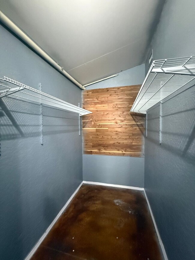 Photo - Spacious 4BR/3BA Home on Redmond Street – COMMERCIAL STYLE KITCHEN - Port Charlotte-$500 FIVE HUN...