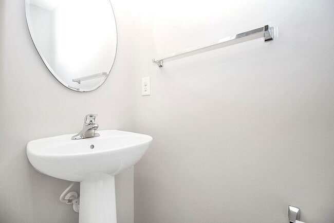 Photo - Beautiful 3BD/2.5BA Townhome in Ballantyne!