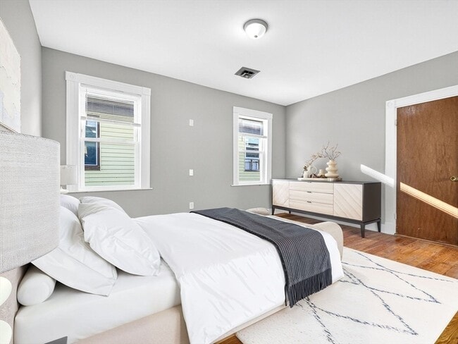 Photo - 53 Armandine St