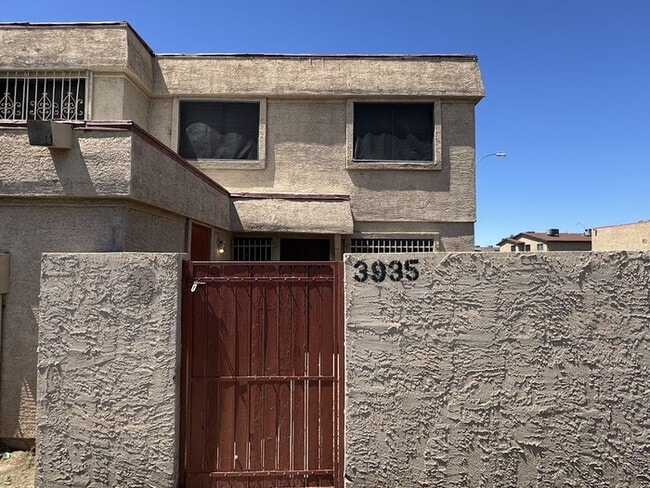 Photo - 3935 W Palomino Rd