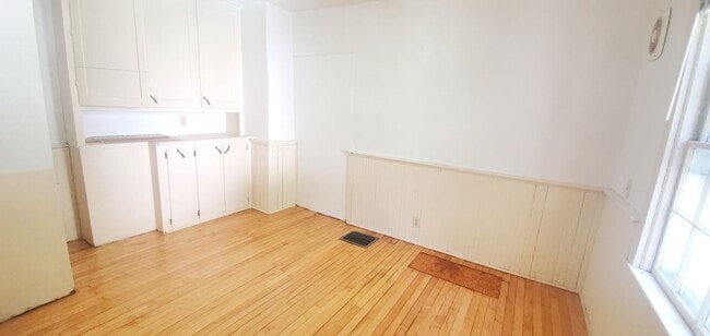 Photo - 218 N Oakland Ave Unit Apt. A