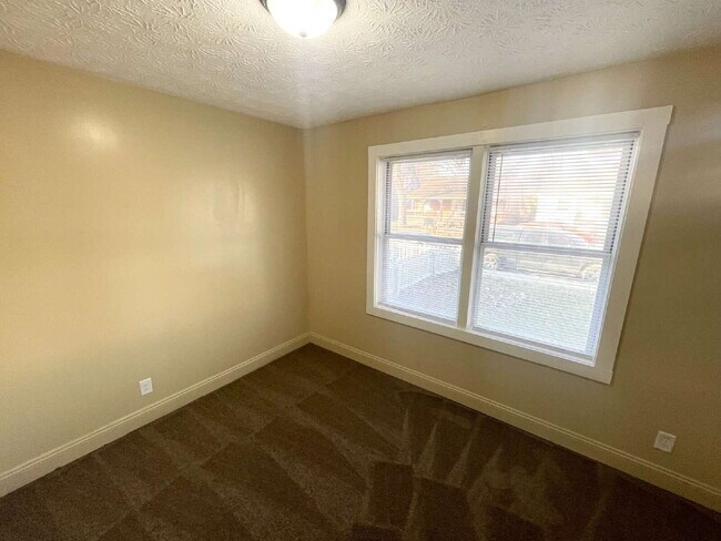 Photo - 3 Bedroom Home  with huge, 2-car garage/workshop combo (has electricity)