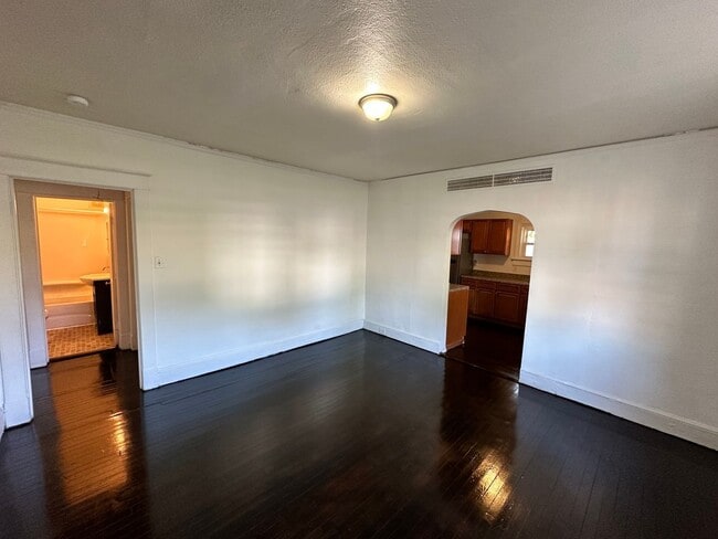 Photo - 3154 Stockton St