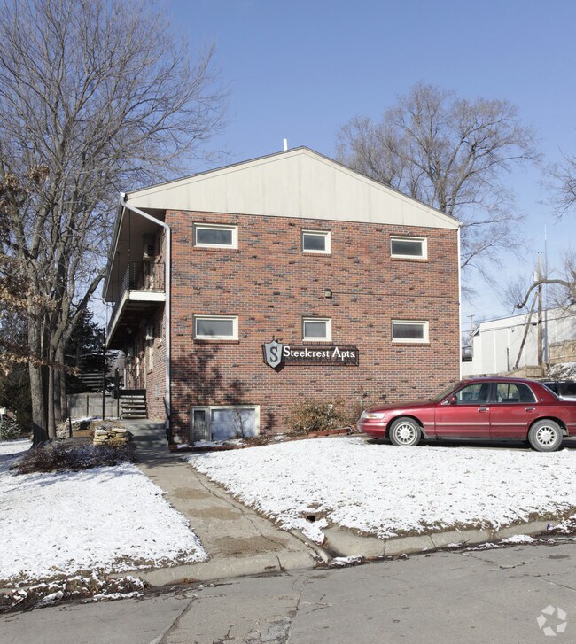 Steelcrest Apartments - Steelcrest Apartments