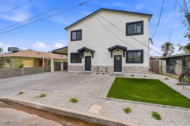 Building Photo - 1222 E Diamond St Unit 2