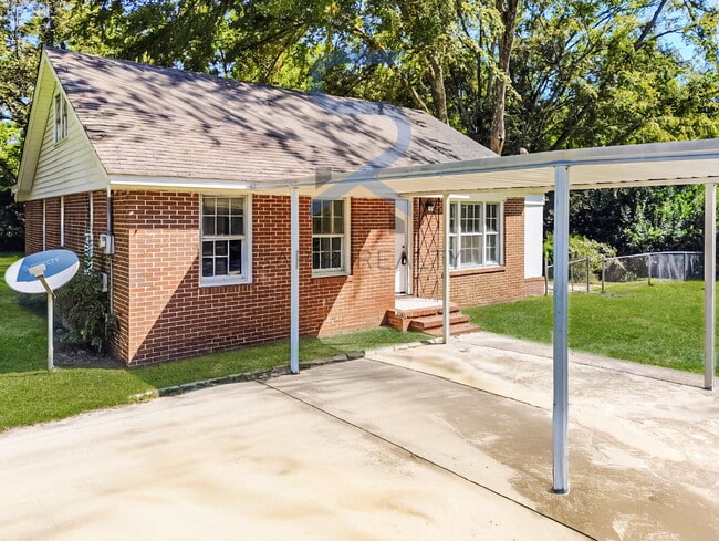 Building Photo - 2675 Bonnie Ave Rental