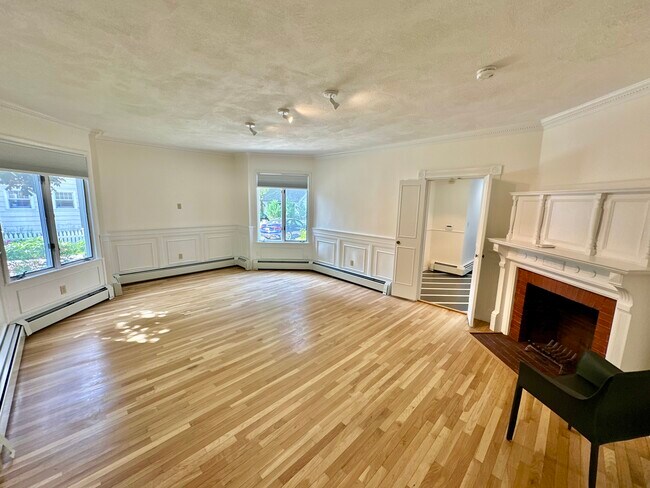 Photo - 56 Eliot St Unit 1