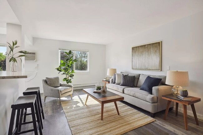 Photo - Fernbrook Apartments