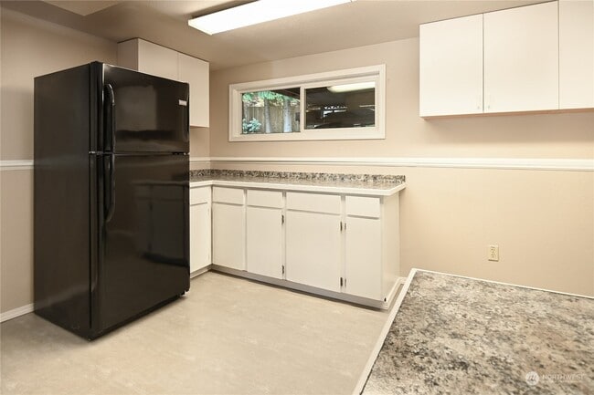 Photo - 10409 NE 130th St Unit Lower floor