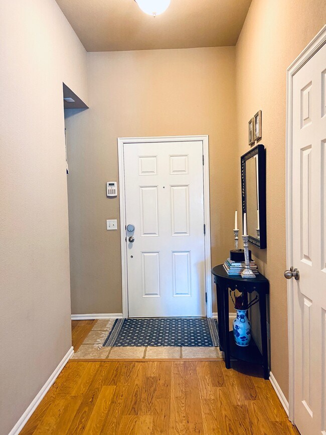 Photo - 21866 Pioneer Cir