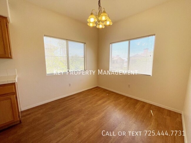 Photo - UPGRADED 2 BEDROOM IN SW W/ DETACHED GARAG... Unit #2127