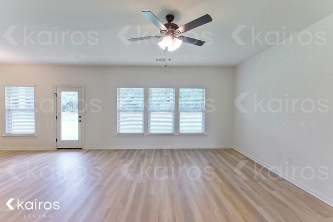 207 Foggy Ln
