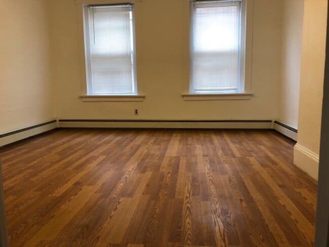 Photo - 34 Cunard St Unit 1