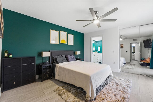 Photo - 1017 10th Way