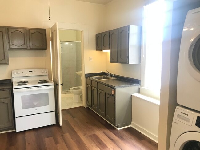Building Photo - 5511 Magazine St Unit 1 Rental