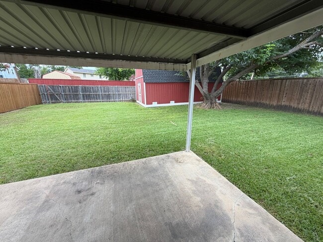 Photo - 2812 Bamboo St