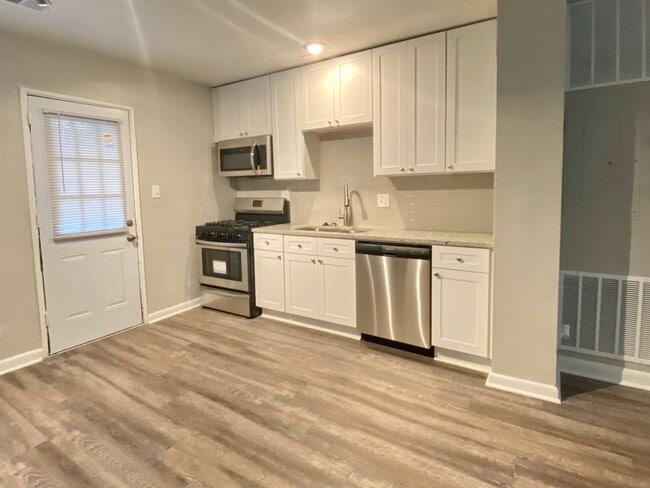 Photo - Springdale Apartments