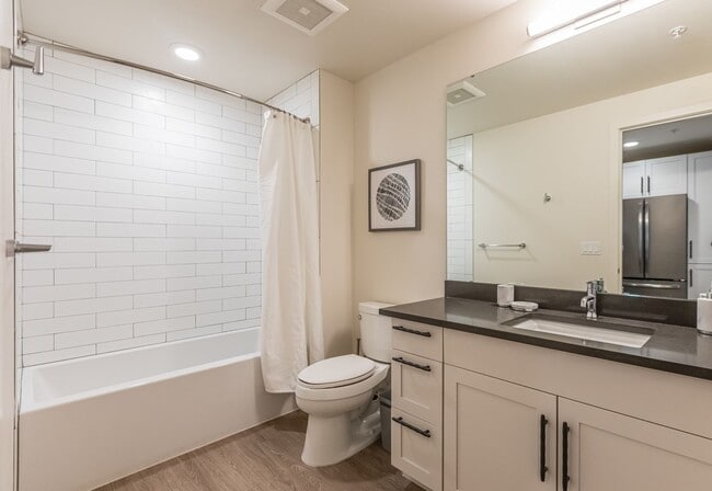 Photo - Rediviva at the Vancouver Waterfront!