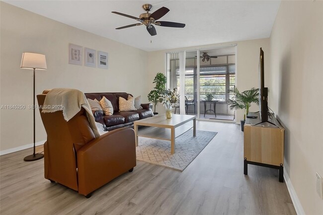 Photo - 7300 NW 17th St Unit 220